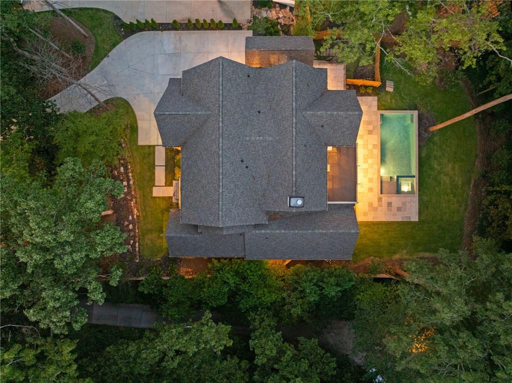 1074 Moores Mill Road NW