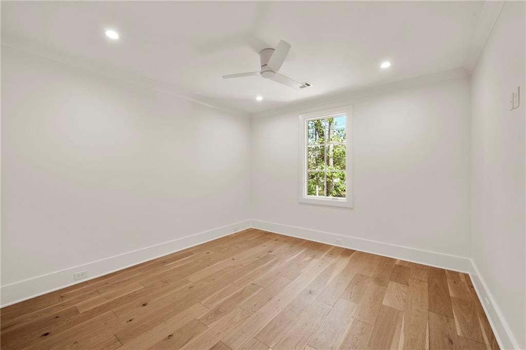 1074 Moores Mill Road NW