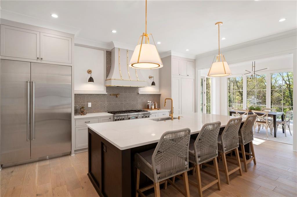 1074 Moores Mill Road NW