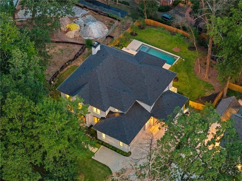 1068 Moores Mill Road NW