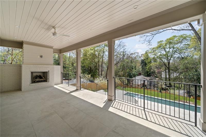 1068 Moores Mill Road NW