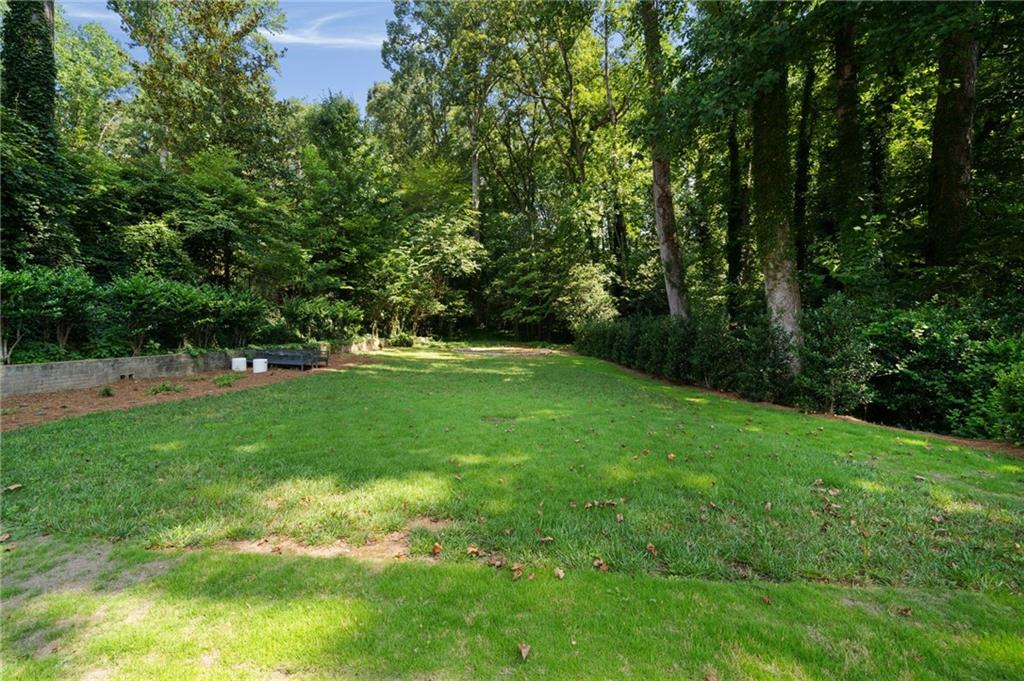 505 Hillside Drive NW