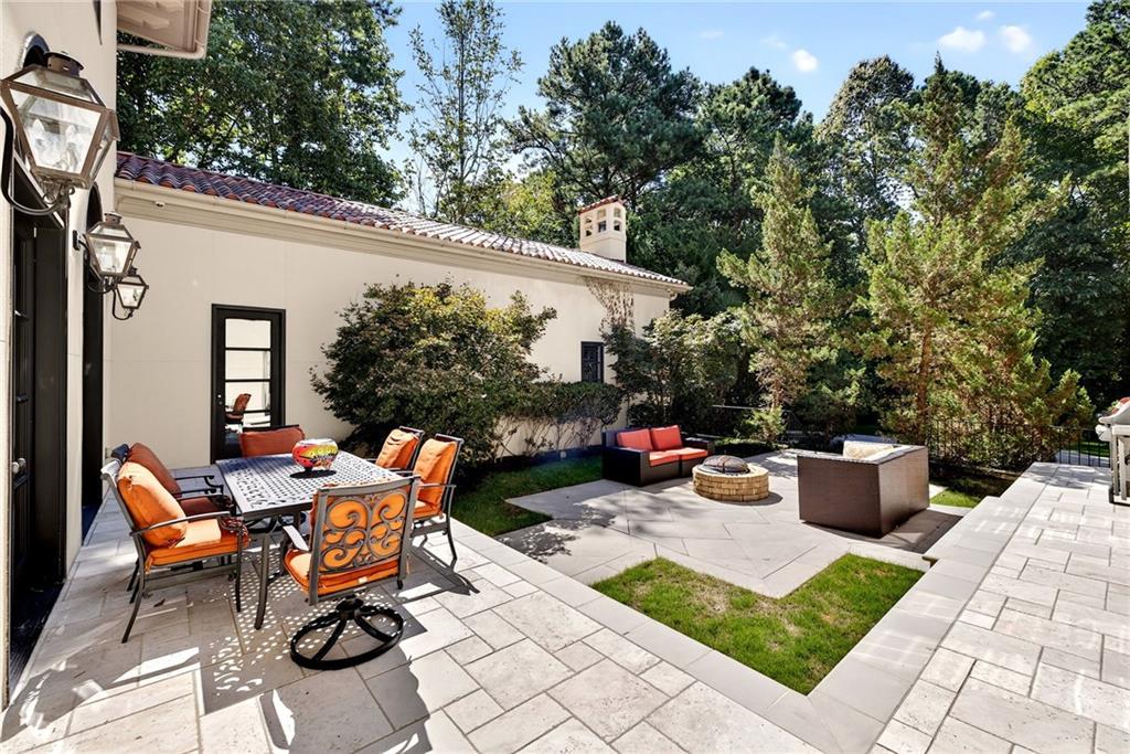 1240 Mount Paran Road NW