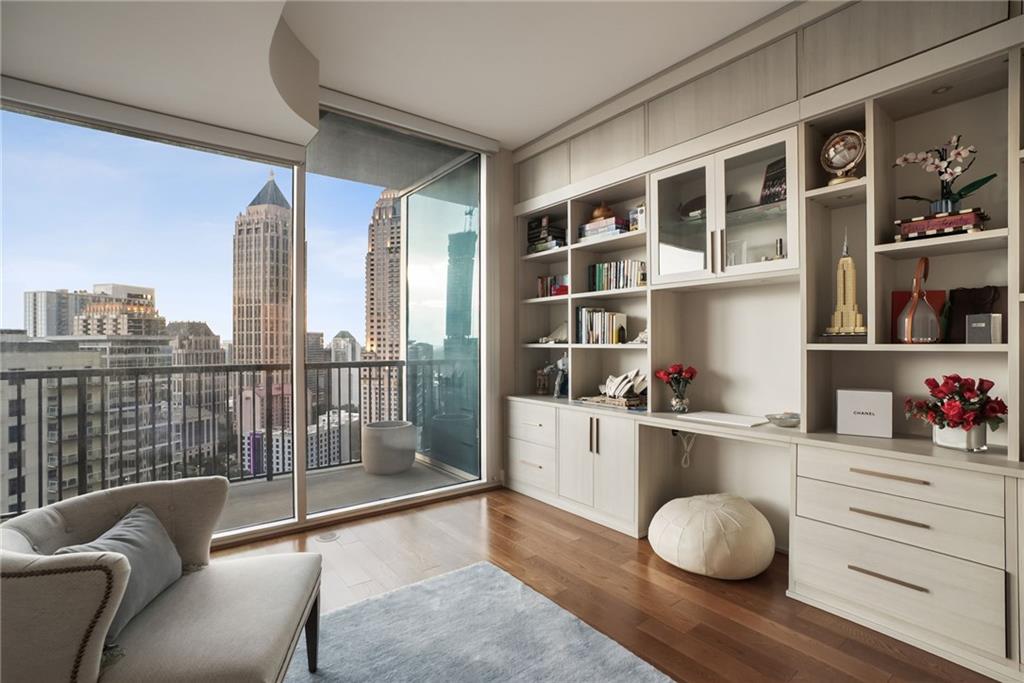 1080 Peachtree Street NE Unit 2315