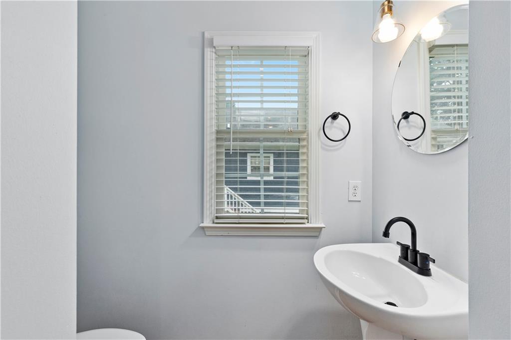 117 Richardson Street SE