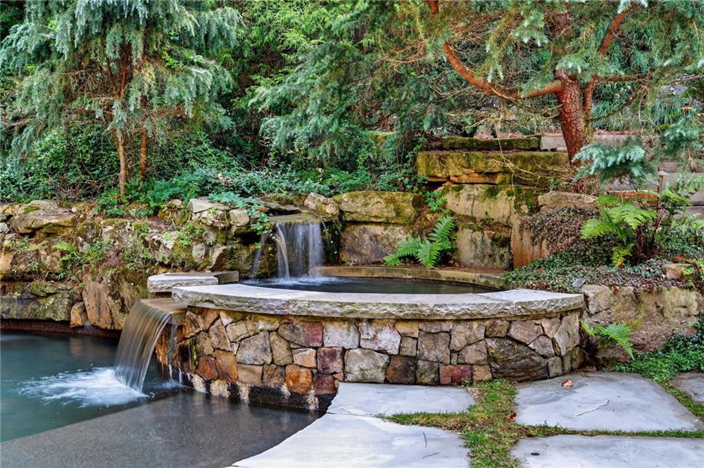 120 Burdette Trail