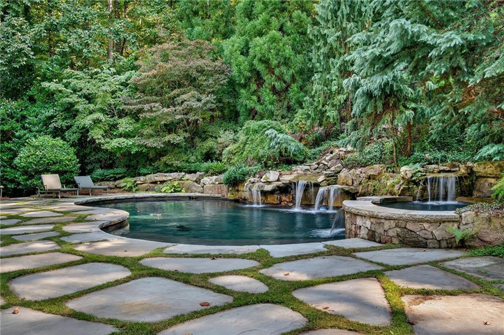 120 Burdette Trail