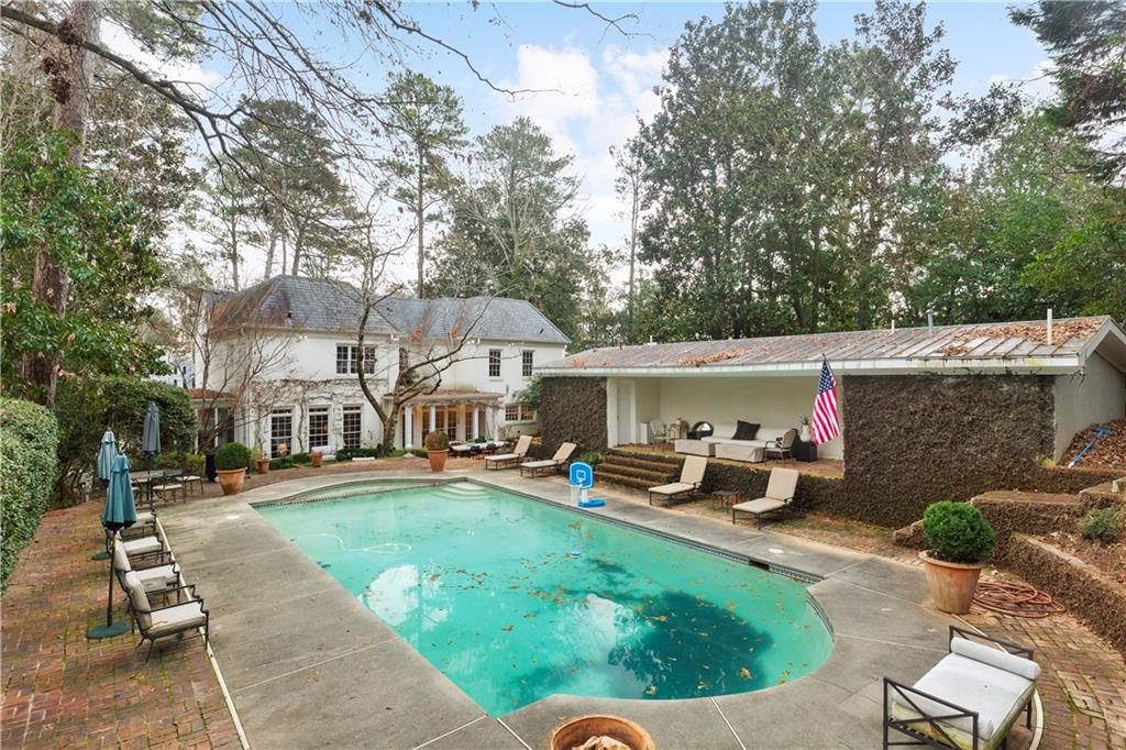 3056 E Pine Valley Road NW