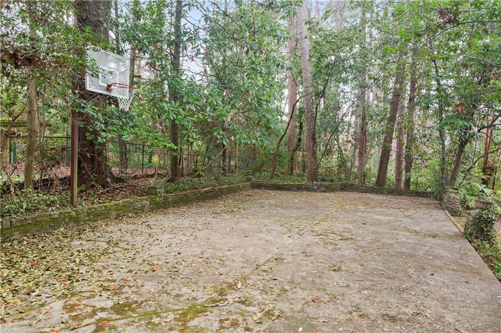 3056 E Pine Valley Road NW