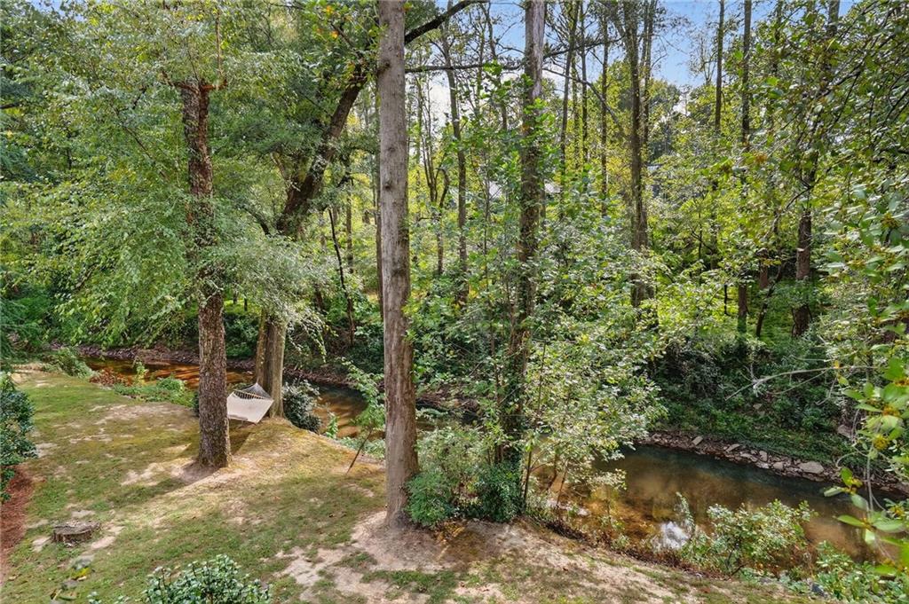 1018 Peachtree Battle Circle NW