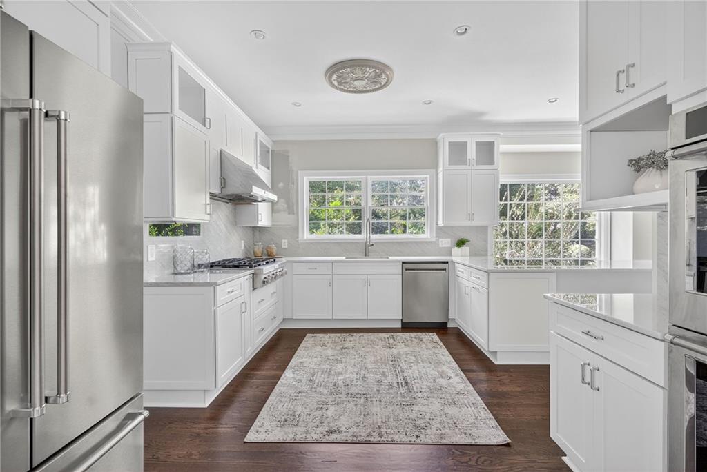 1018 Peachtree Battle Circle NW