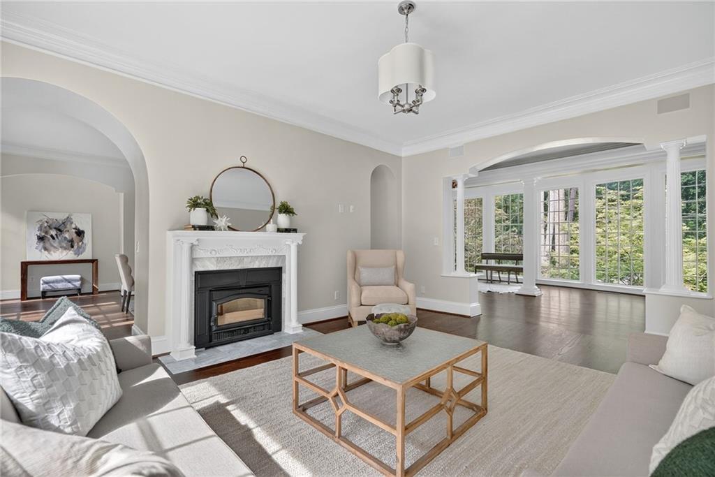 1018 Peachtree Battle Circle NW