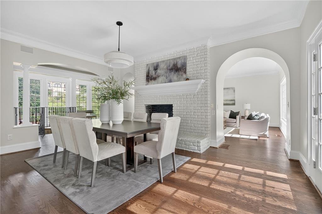 1018 Peachtree Battle Circle NW