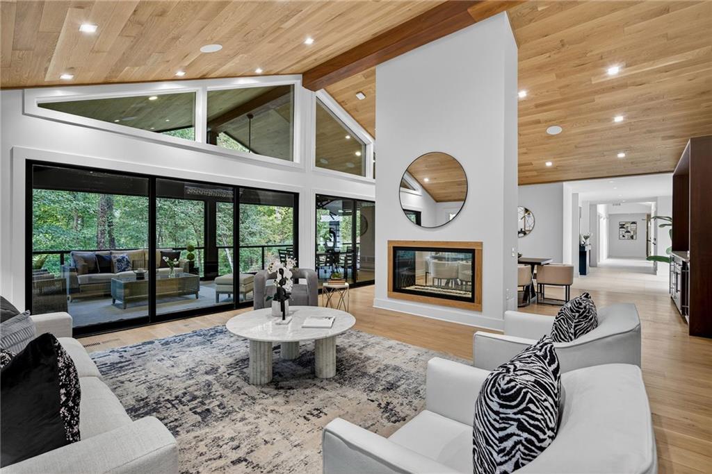 585 Amberidge Trail