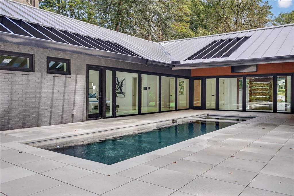 585 Amberidge Trail