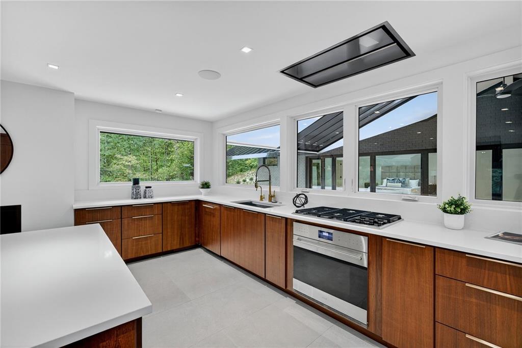585 Amberidge Trail