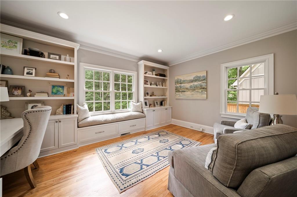 3894 Land O Lakes Drive NE