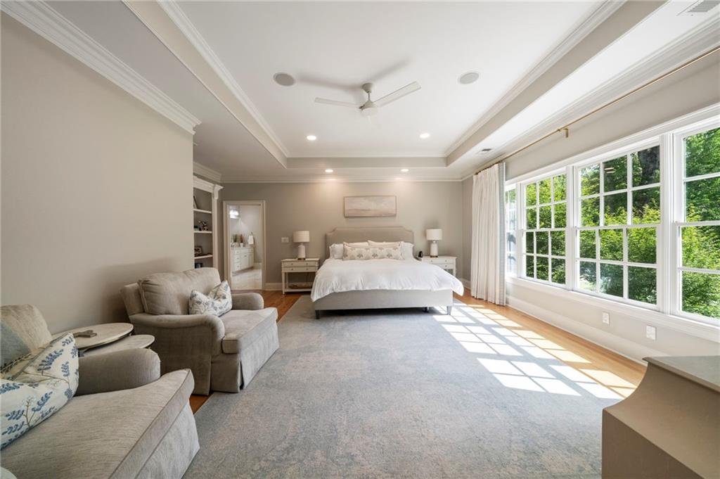 3894 Land O Lakes Drive NE