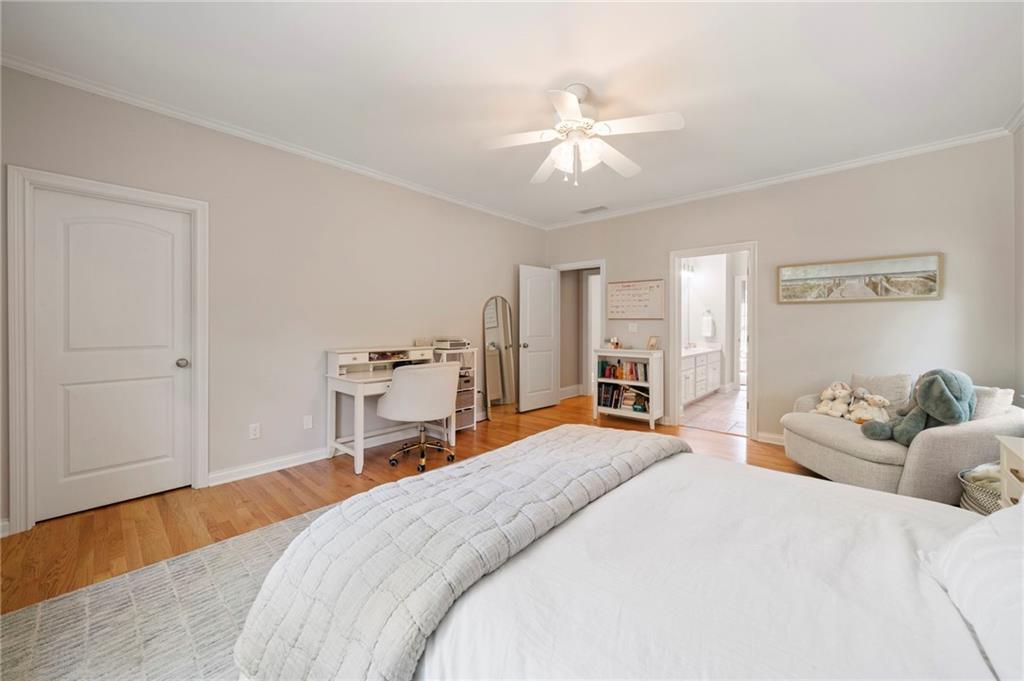 3894 Land O Lakes Drive NE