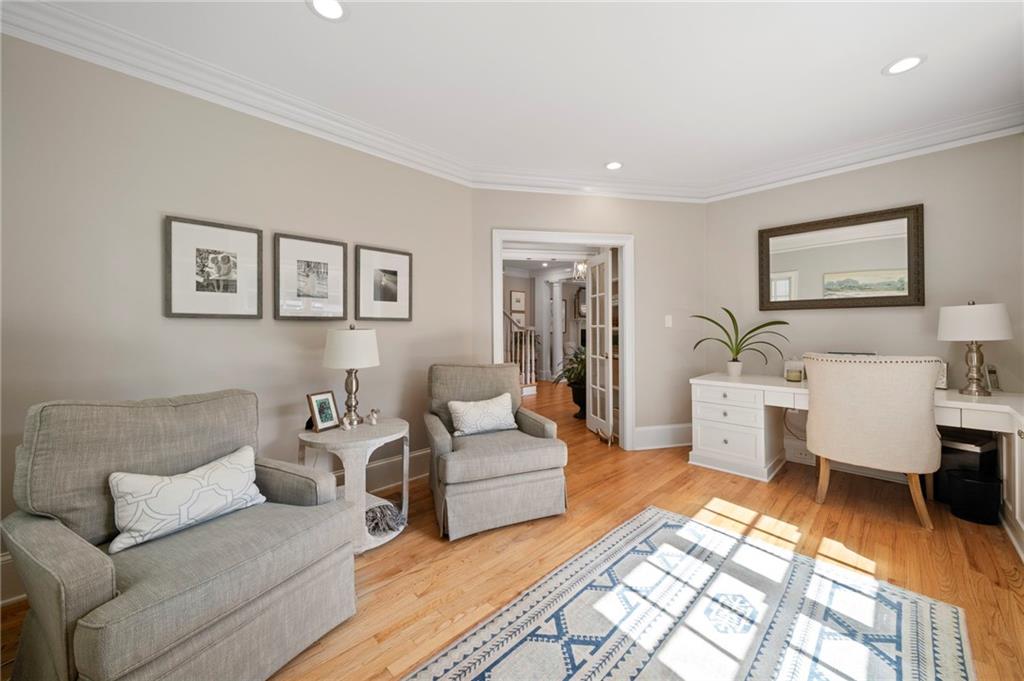 3894 Land O Lakes Drive NE