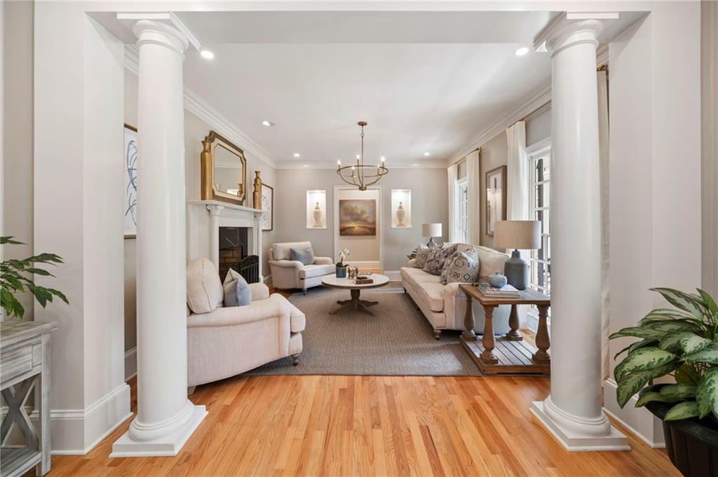 3894 Land O Lakes Drive NE