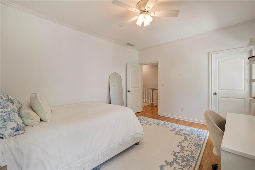 3894 Land O Lakes Drive NE