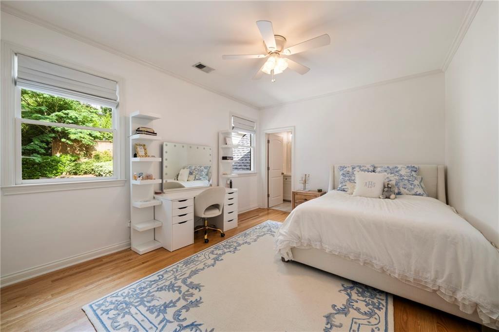 3894 Land O Lakes Drive NE