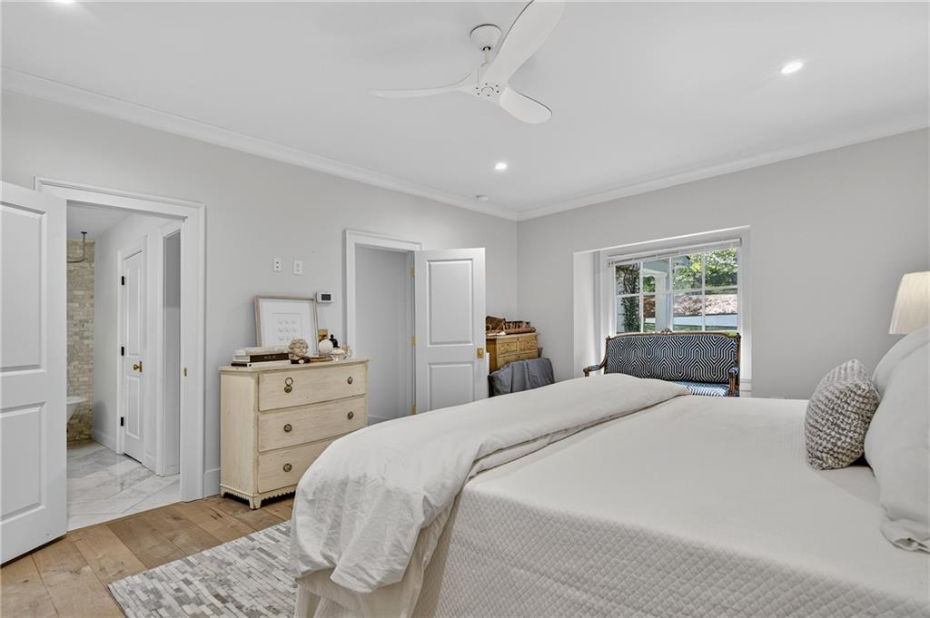 3280 W Roxboro Road NE