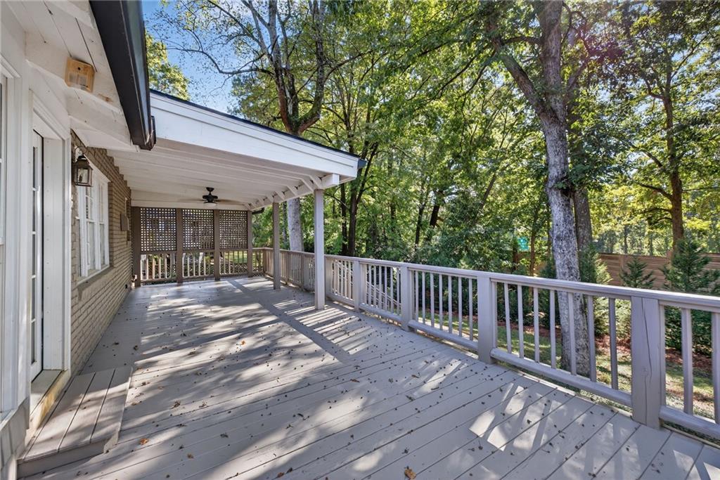 1072 Northcliffe Drive NW