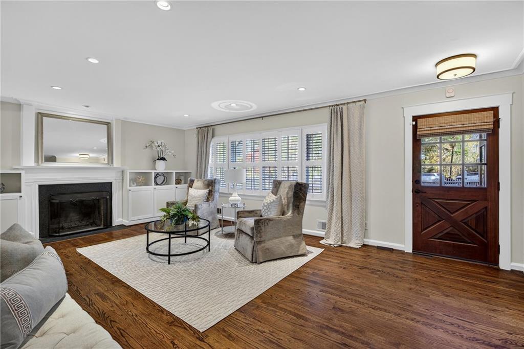 1072 Northcliffe Drive NW