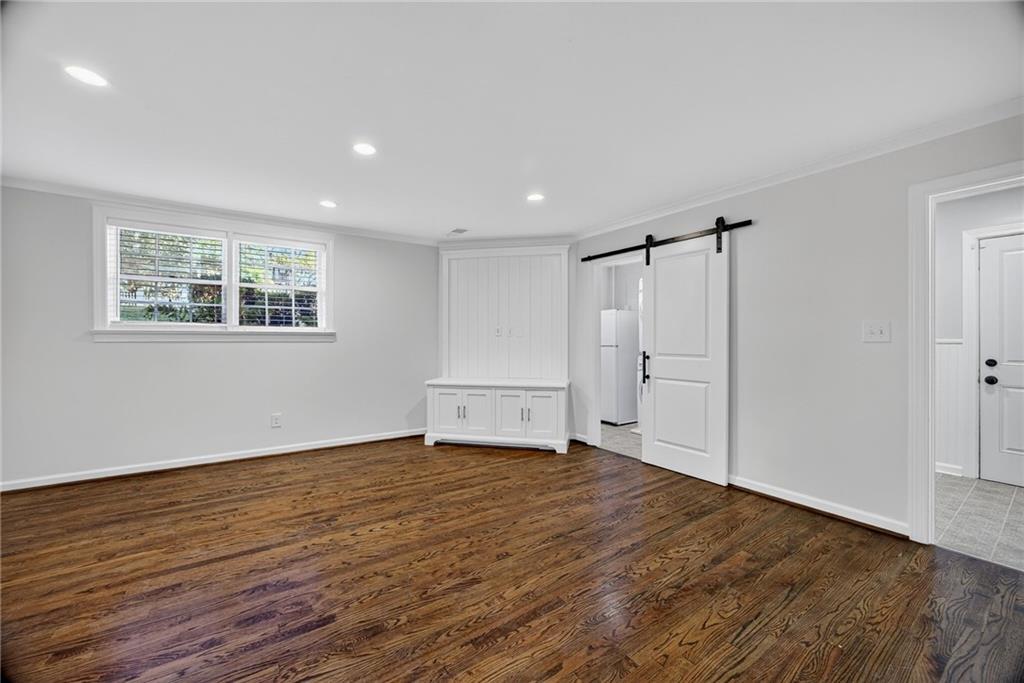 1072 Northcliffe Drive NW