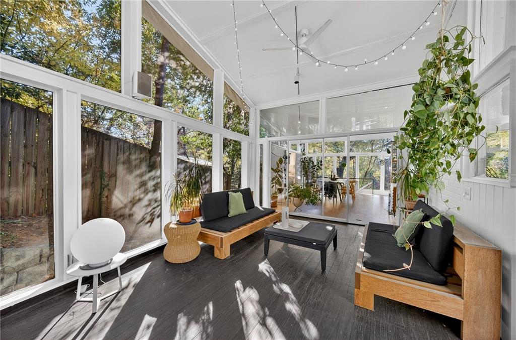 1196 Converse Drive NE