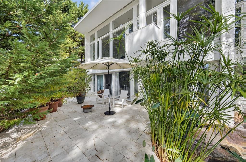 1196 Converse Drive NE