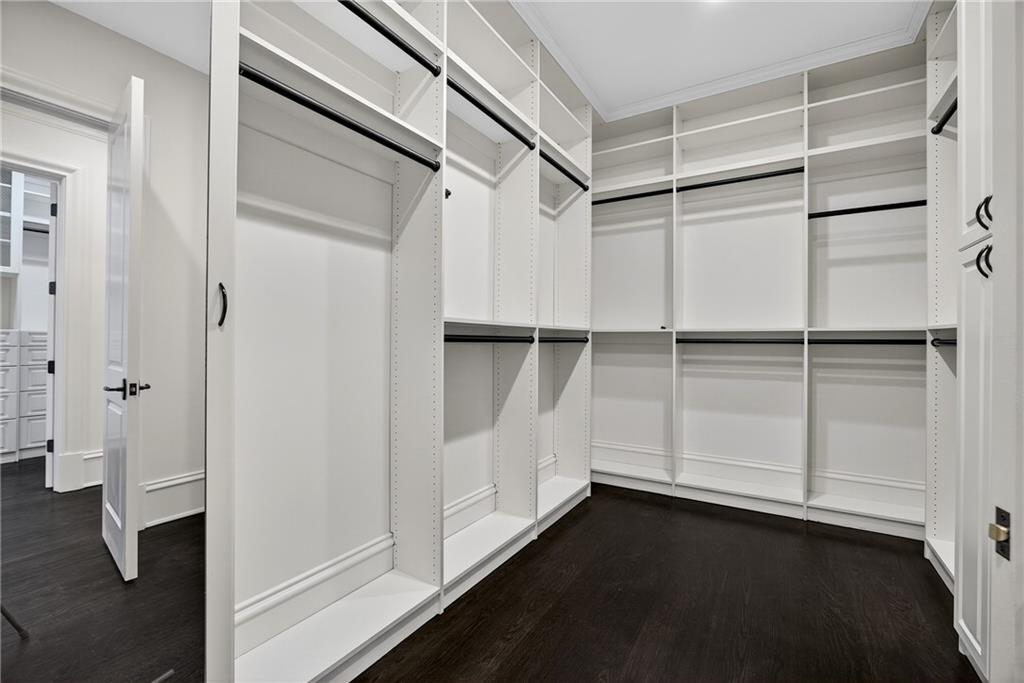 1250 Beechwood Hills Court NW