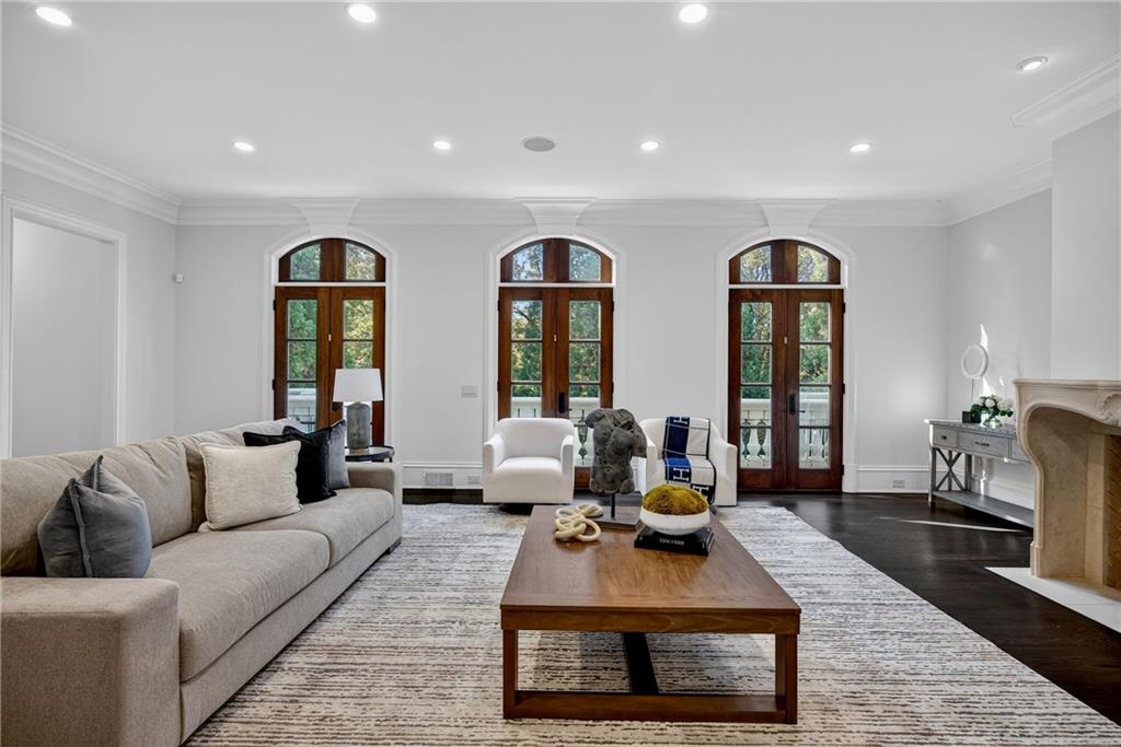 1250 Beechwood Hills Court NW