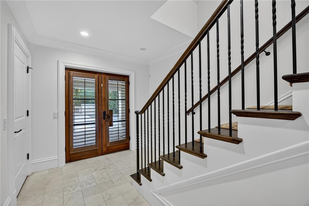 1250 Beechwood Hills Court NW