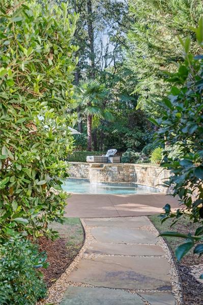 3100 Rhodenhaven Drive NW