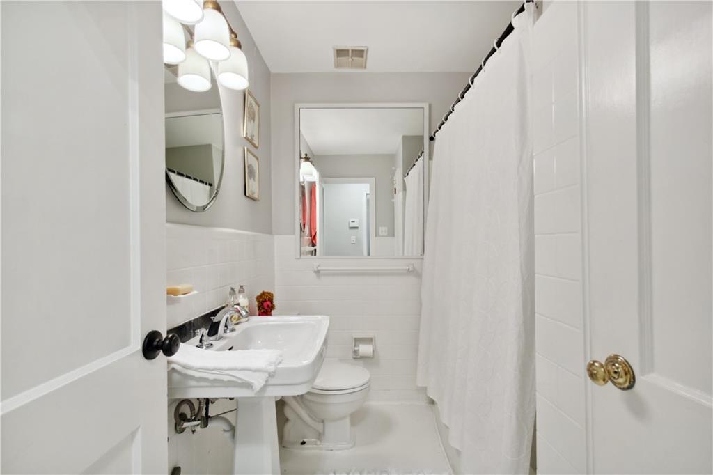 1403 Moores Mill Road NW