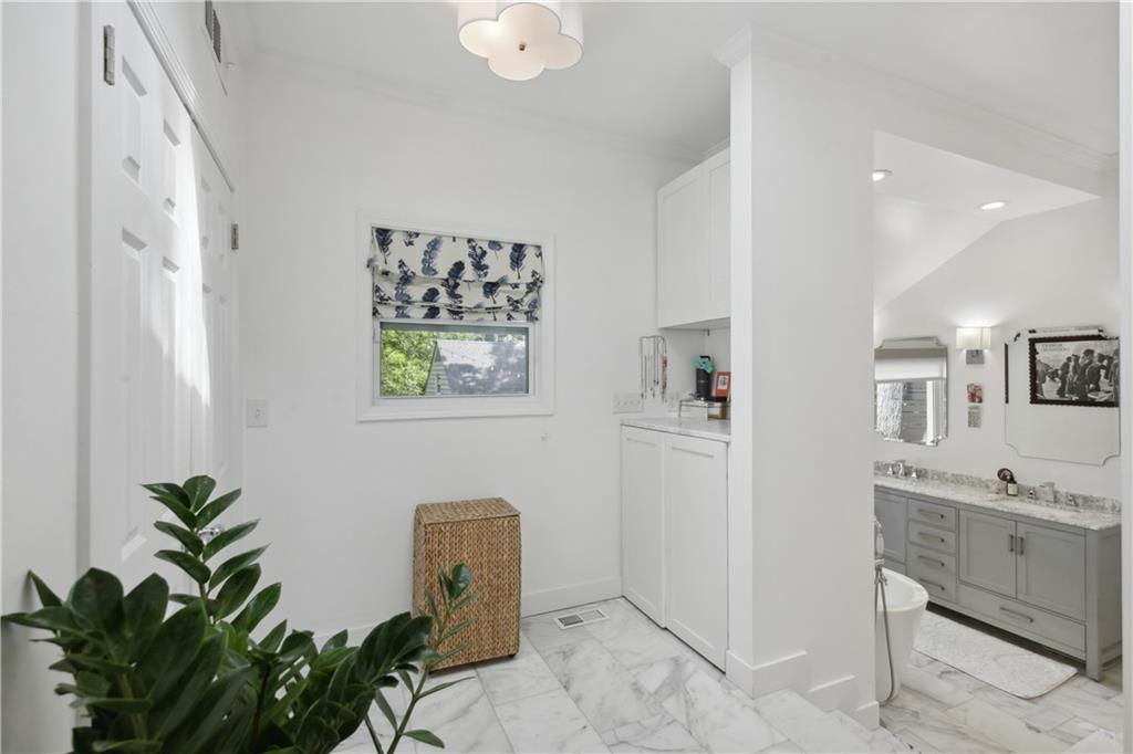 1403 Moores Mill Road NW