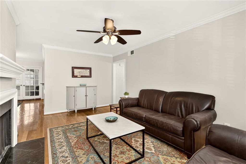 116 Rosaire Place NW