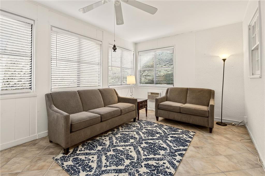 116 Rosaire Place NW