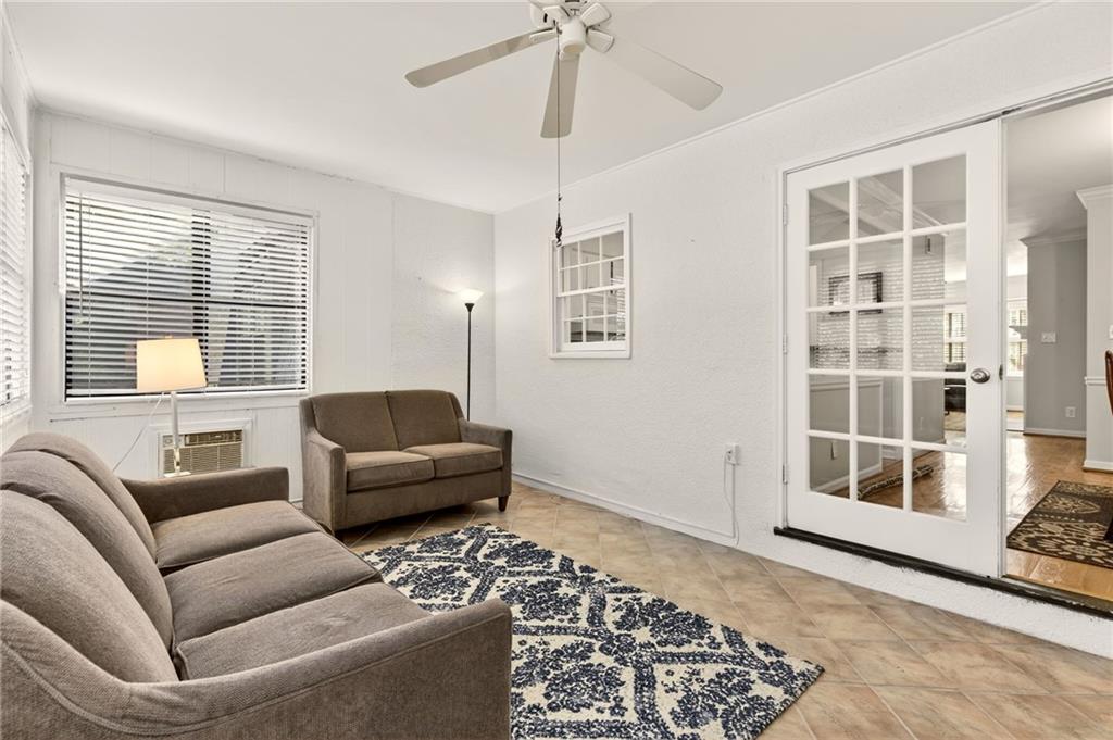 116 Rosaire Place NW