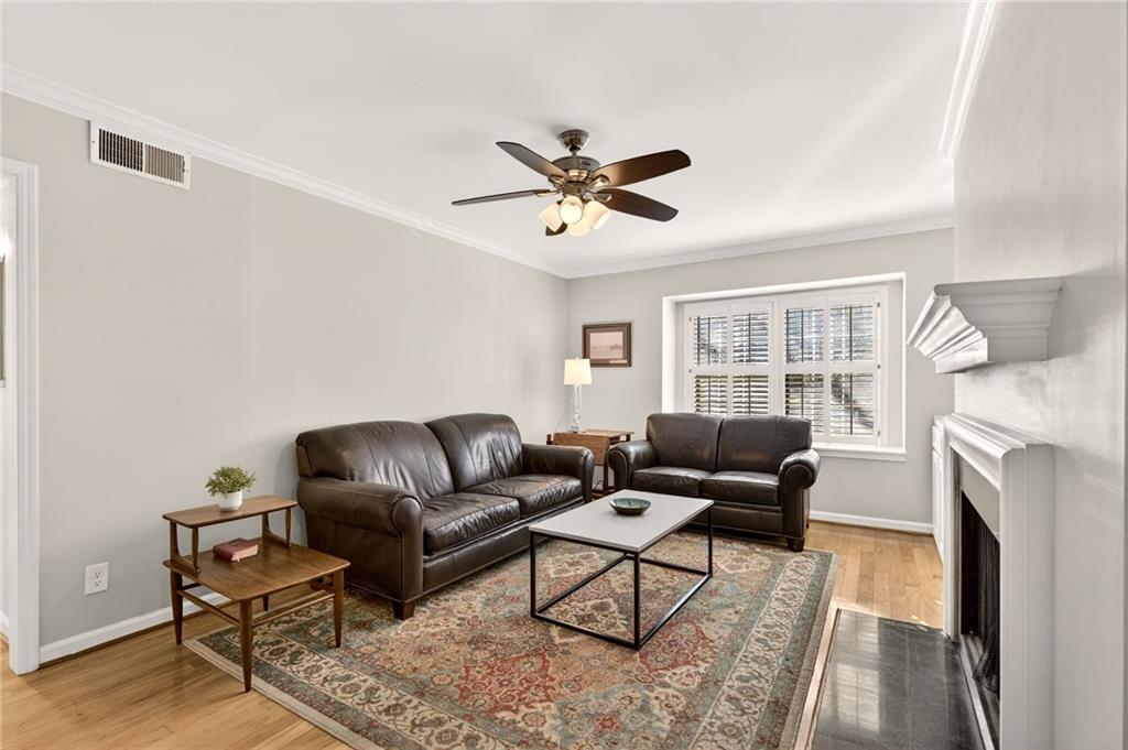 116 Rosaire Place NW