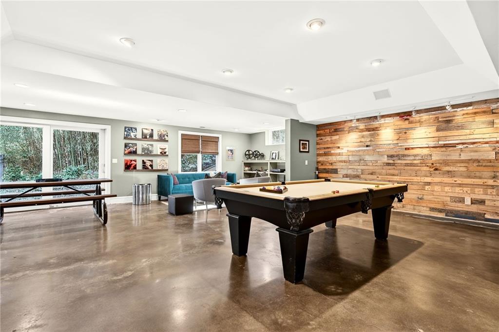 5759 Riverside Drive