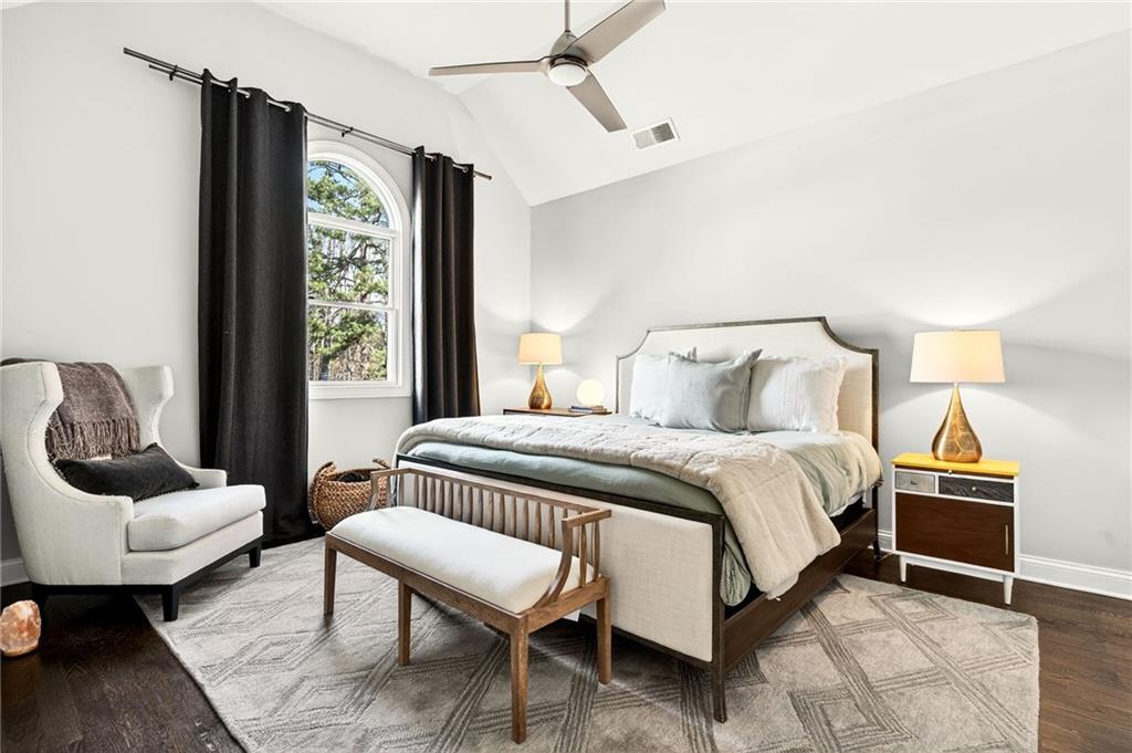 5759 Riverside Drive