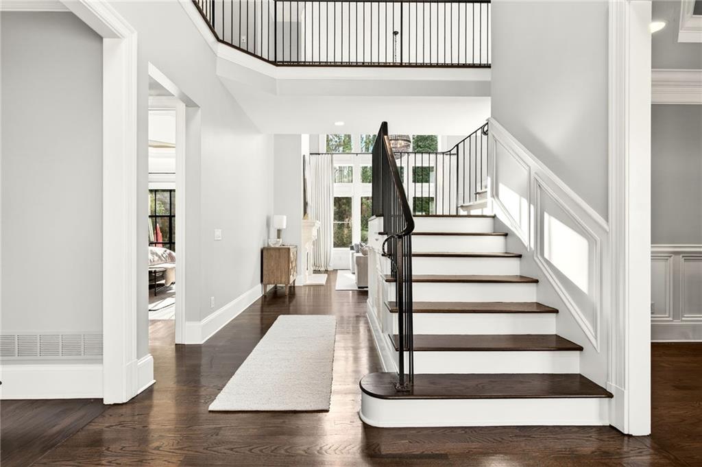 5759 Riverside Drive