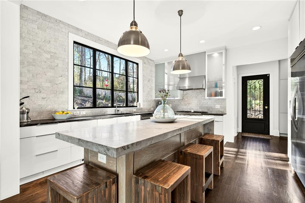 5759 Riverside Drive