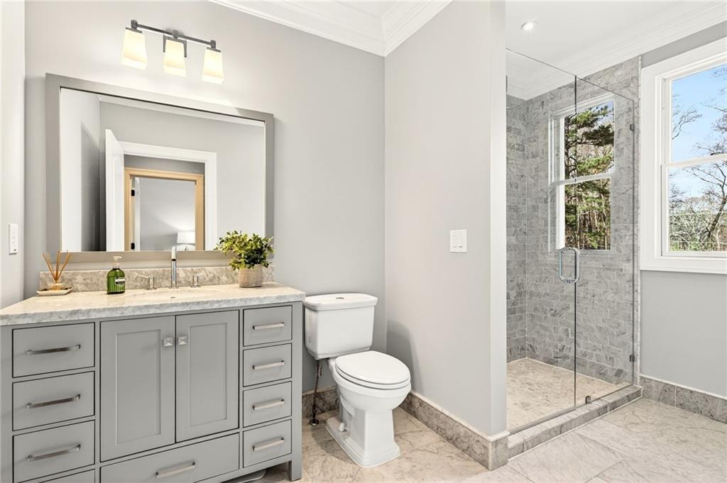 5759 Riverside Drive