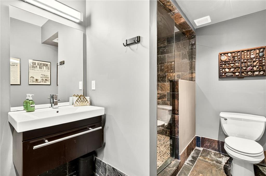 5759 Riverside Drive