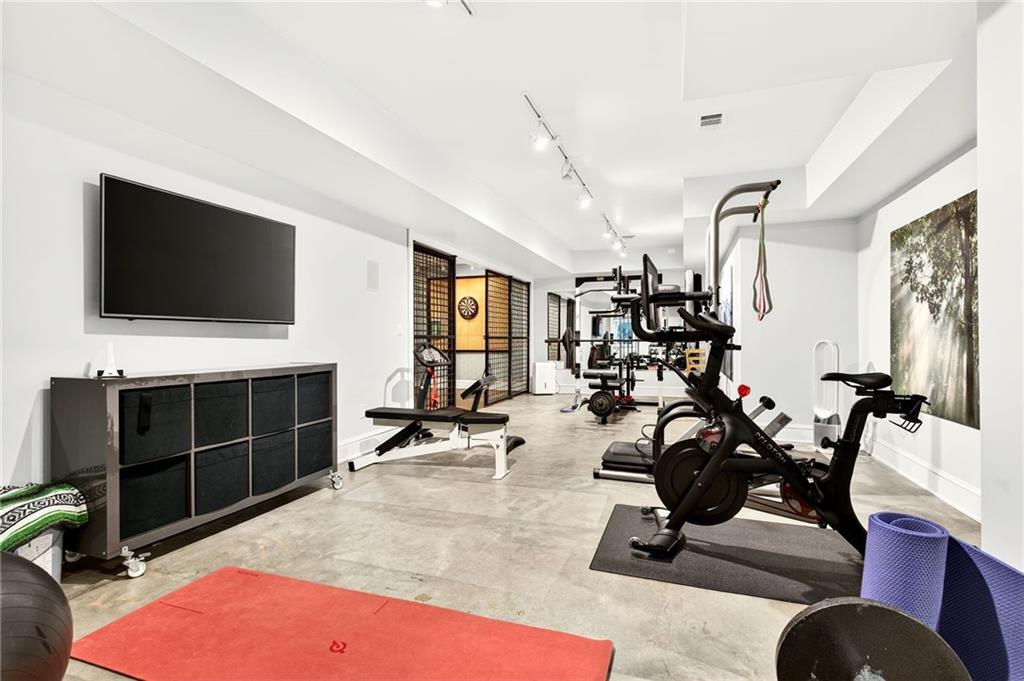 5759 Riverside Drive